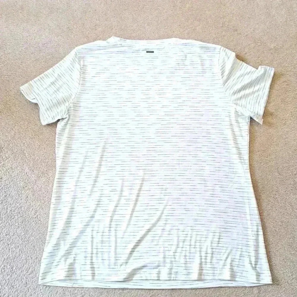 NWOT Set of 2 Mondetta Performance Tees Medium Black and Cream Short Sleeved - Picture 11 of 13